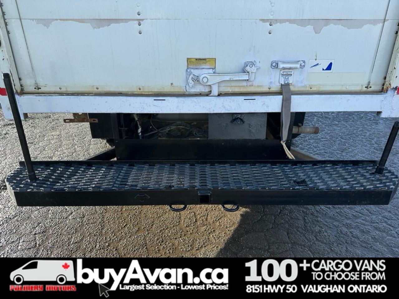 2015 Ford Econoline 16FT Box Cube Van Gas Photo