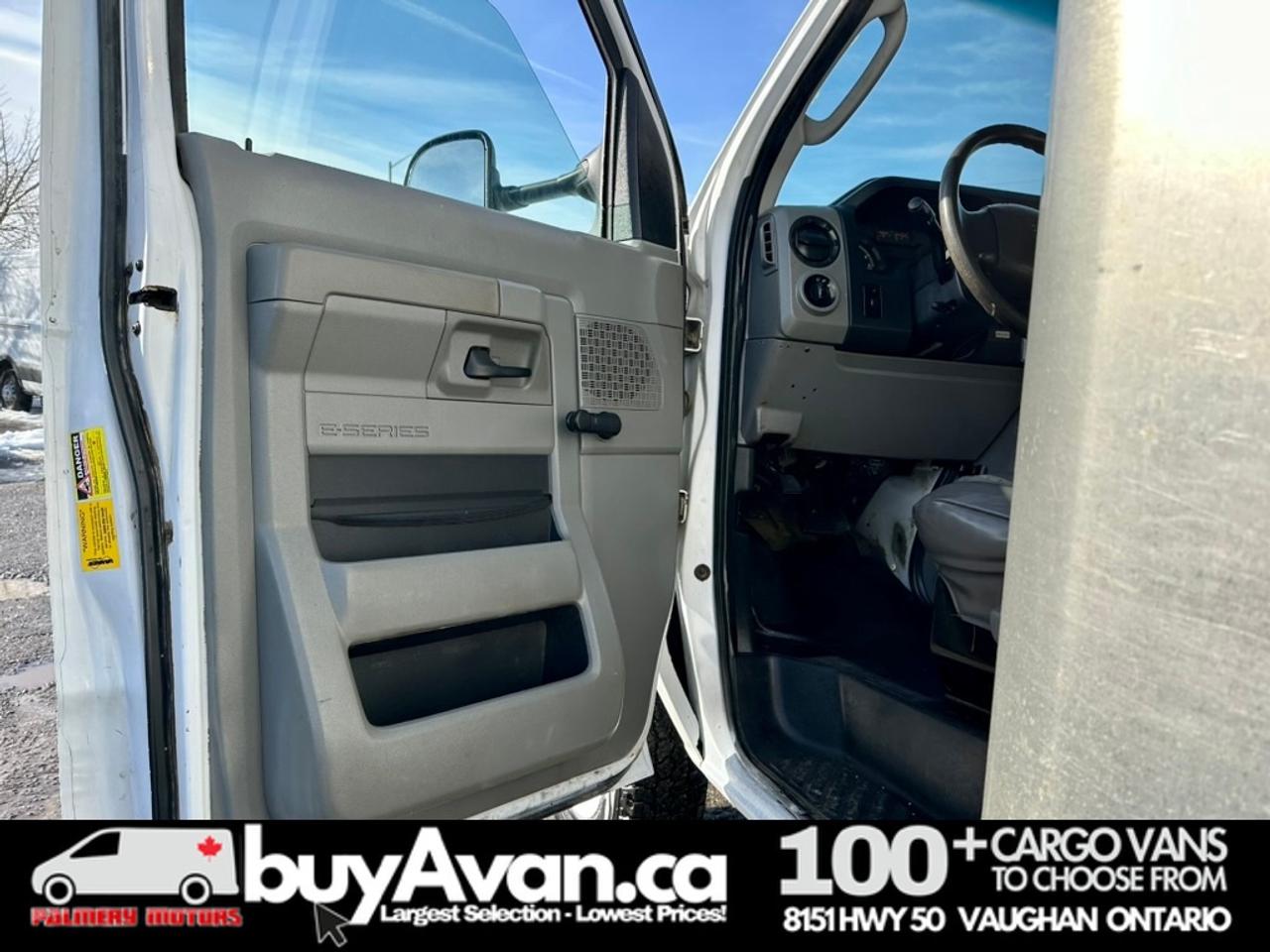 2015 Ford Econoline 16FT Box Cube Van Gas Photo