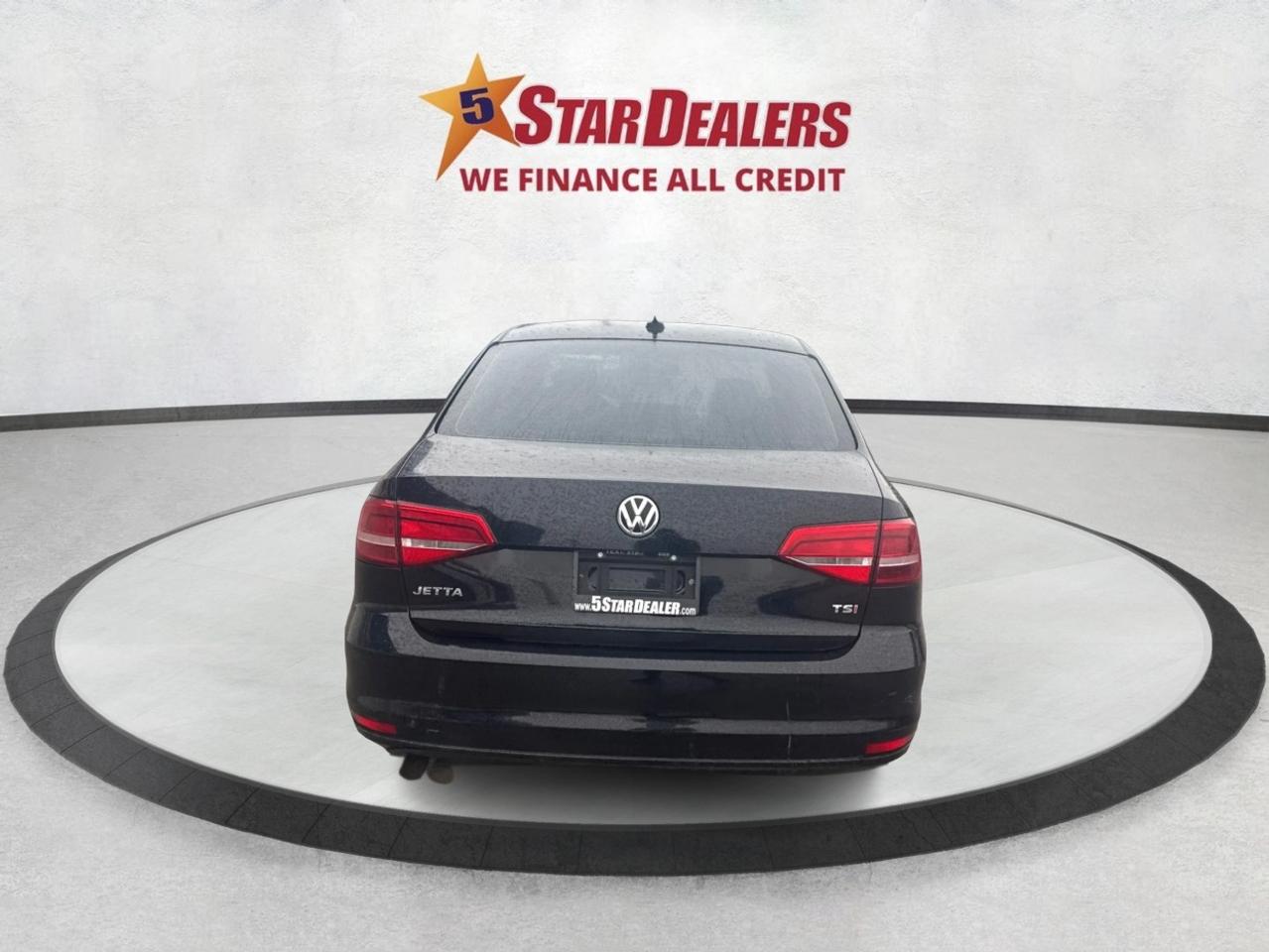2015 Volkswagen Jetta Sedan SUNROOF CLEAN MUST SEE WE FINANCE ALL CREDIT Photo