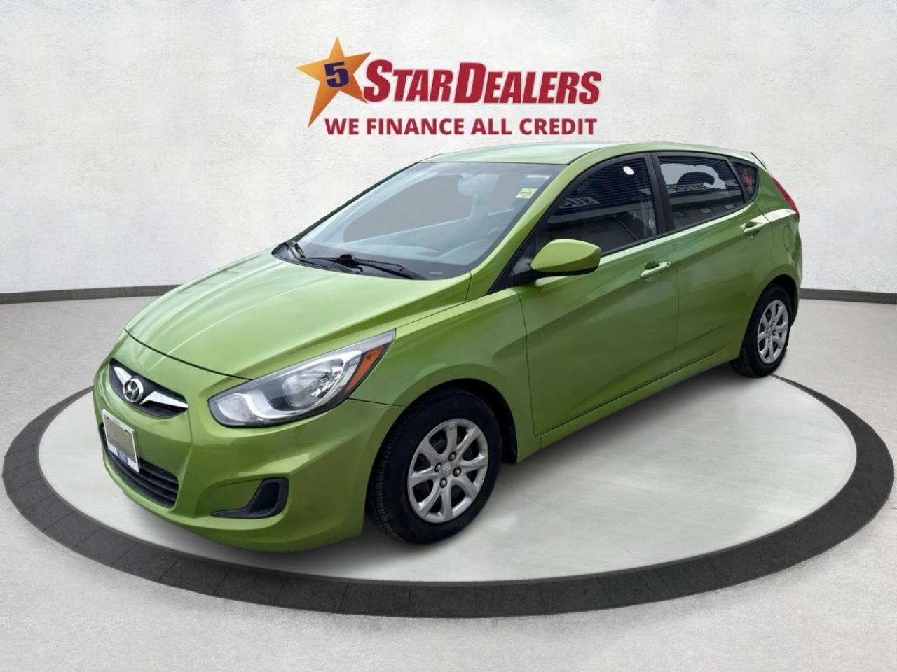 2014 Hyundai Accent GL HEATED SEATS MUST SEE WE FINANCE ALL CREDIT! Photo2
