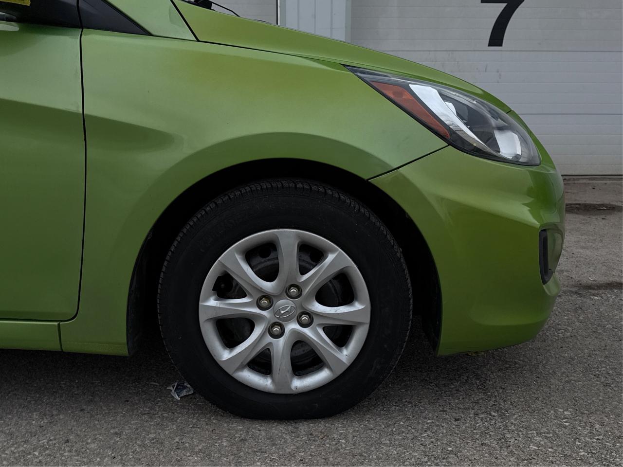 2014 Hyundai Accent GL HEATED SEATS MUST SEE WE FINANCE ALL CREDIT! Photo