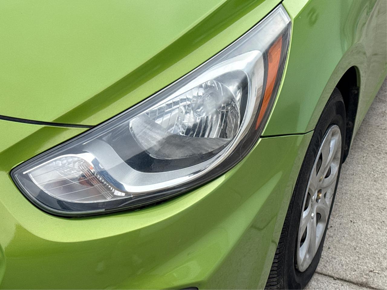 2014 Hyundai Accent GL HEATED SEATS MUST SEE WE FINANCE ALL CREDIT! Photo