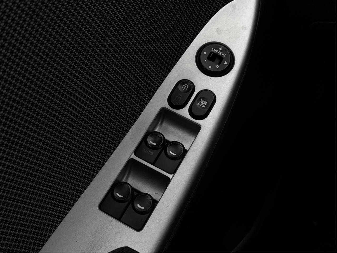 2014 Hyundai Accent GL HEATED SEATS MUST SEE WE FINANCE ALL CREDIT! Photo