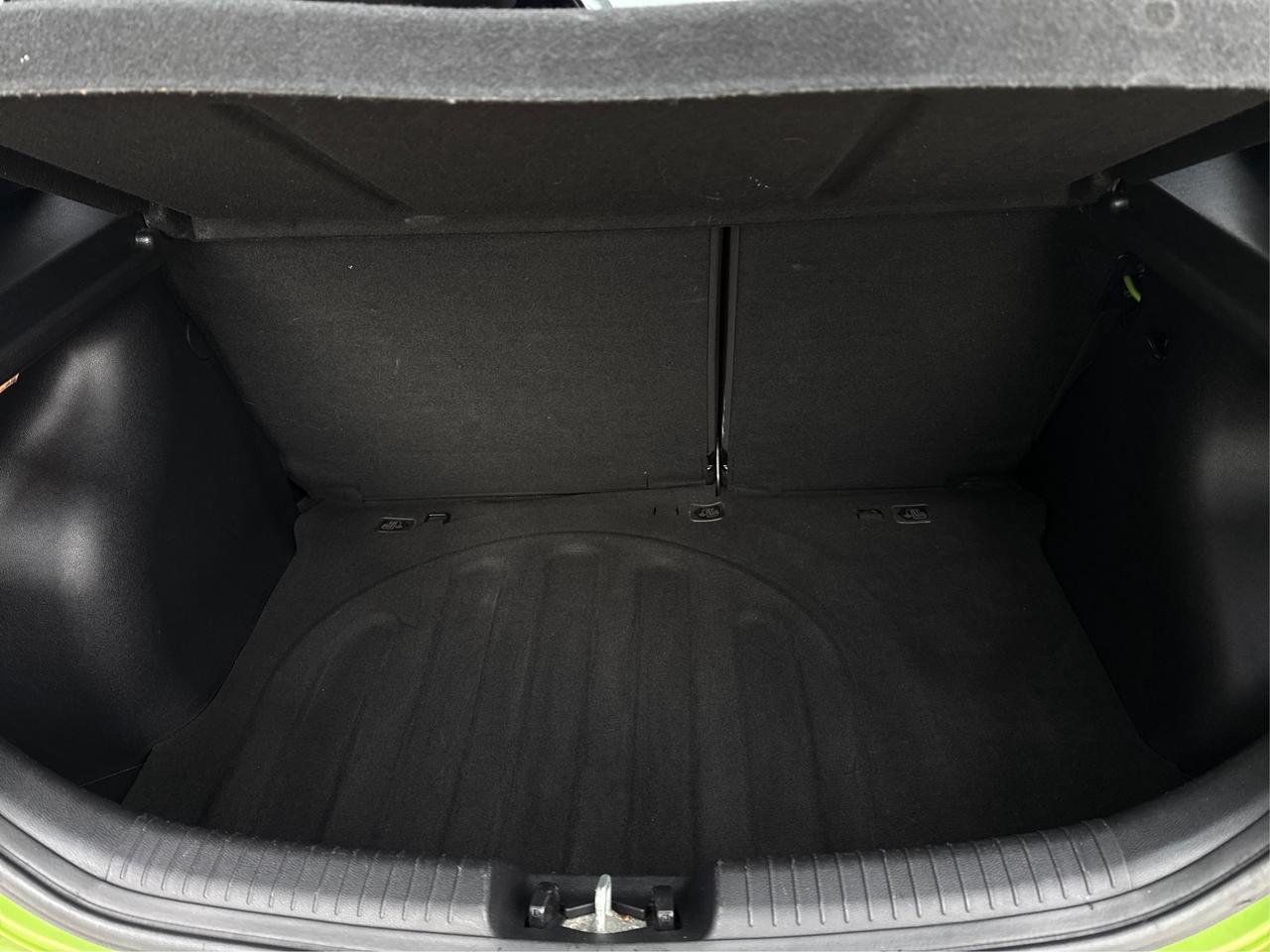 2014 Hyundai Accent GL HEATED SEATS MUST SEE WE FINANCE ALL CREDIT! Photo