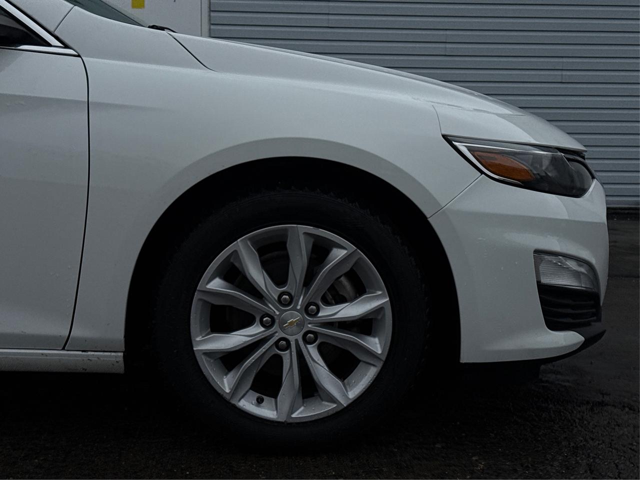 2022 Chevrolet Malibu HEATED SEATS REMOTE START WE FINANCE ALL CREDIT Photo