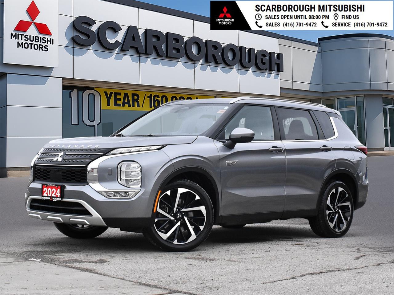 2024 Mitsubishi Outlander PHEV Awd , very low km, heater front seats ,alloy rim . Photo0