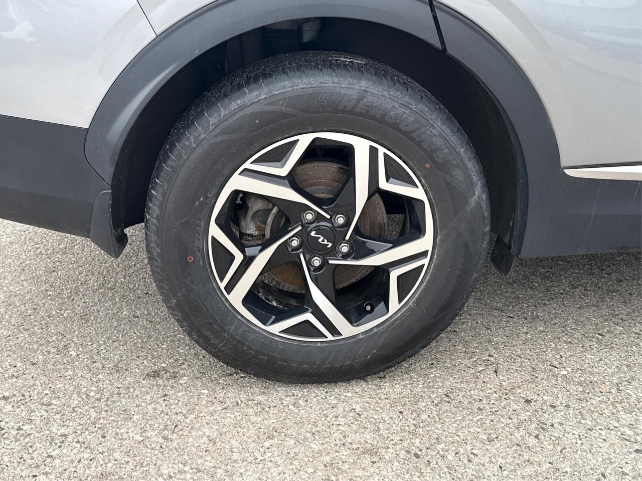 2023 Kia Sportage LX AWD HEATED SEATS LOADED! WE FINANCE ALL CREDIT! Photo