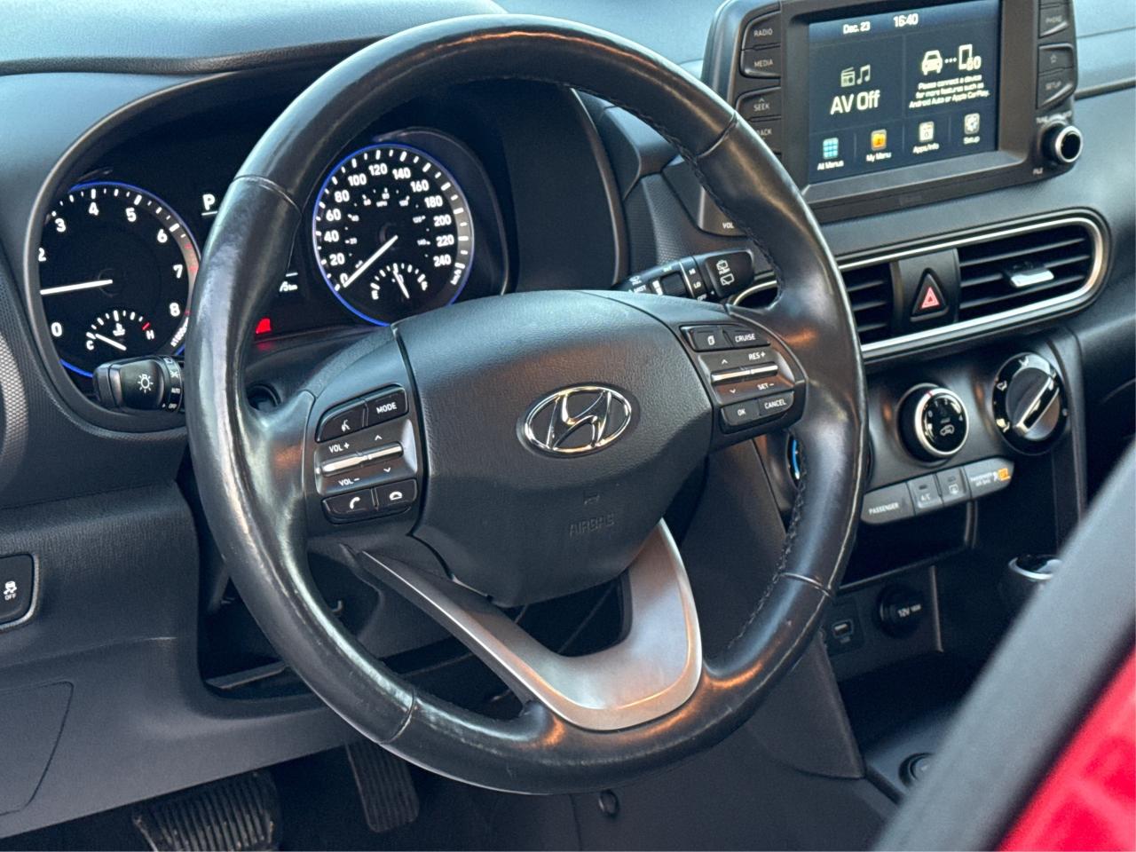 2018 Hyundai KONA FWD CRUISE REAR CAM WE FINANCE ALL CREDIT! Photo