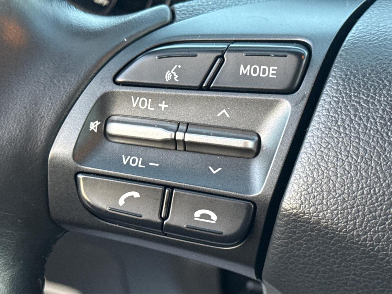 2018 Hyundai KONA FWD CRUISE REAR CAM WE FINANCE ALL CREDIT! Photo