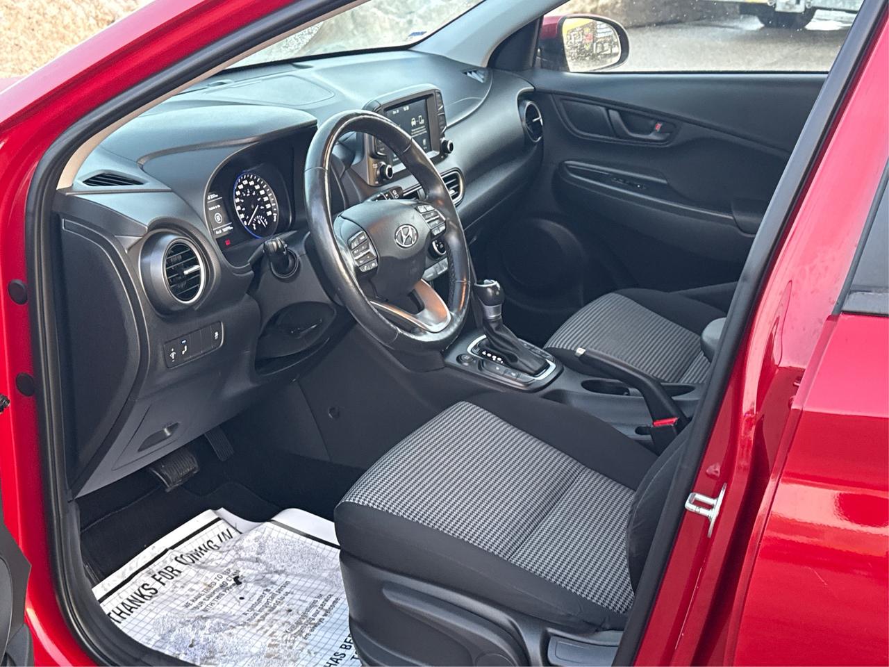 2018 Hyundai KONA CERTIFIED  MINT REAR CAM WE FINANCE ALL CREDIT! Photo