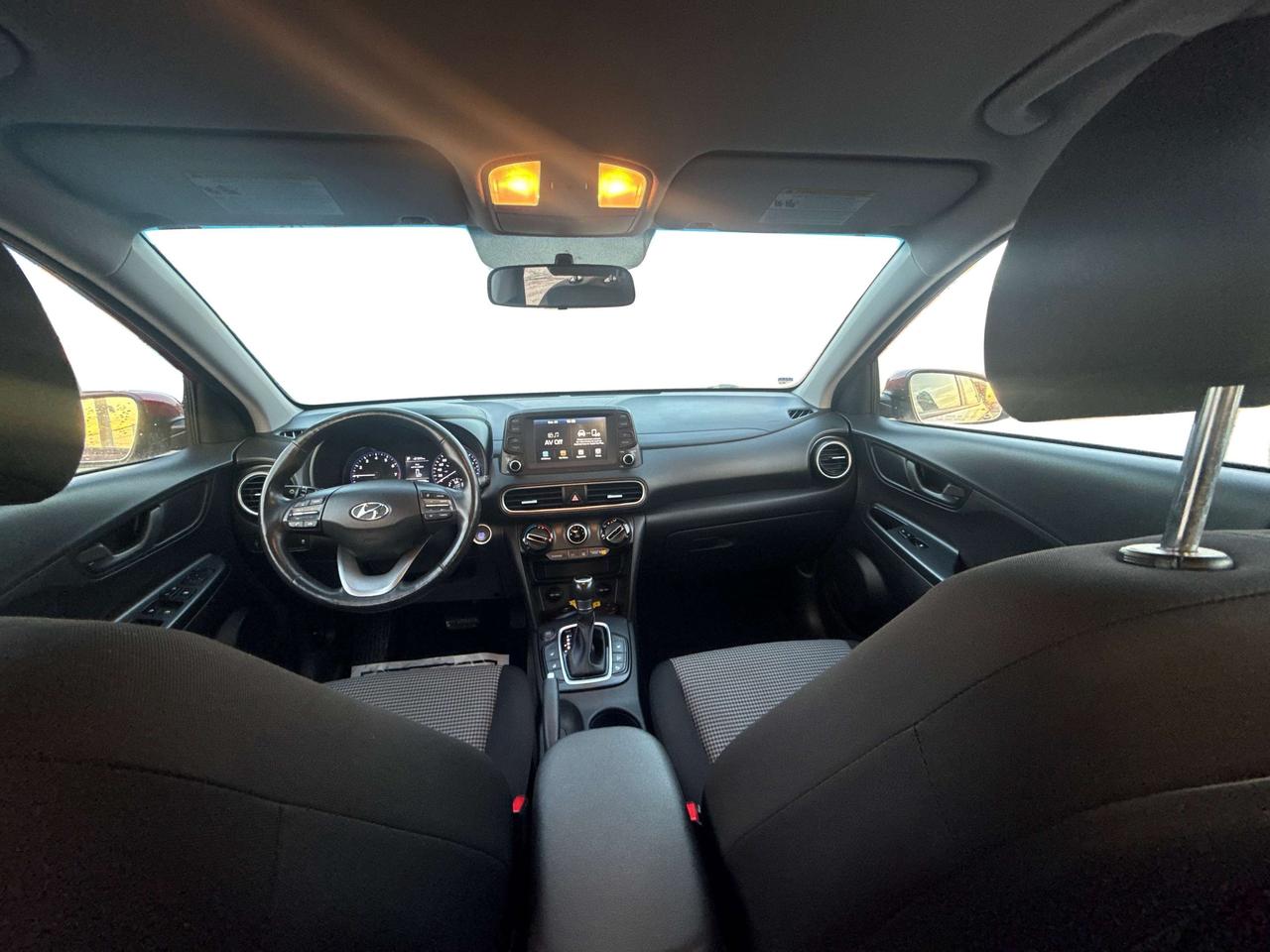 2018 Hyundai KONA CERTIFIED  MINT REAR CAM WE FINANCE ALL CREDIT! Photo