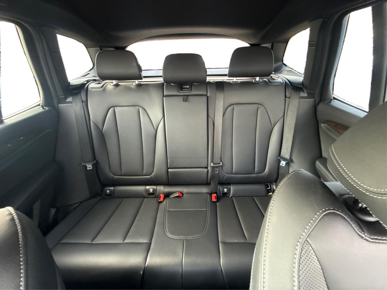 2022 BMW X3 NAV LEATHER CERTIFIED MINT WE FINANCE ALL CREDIT! Photo