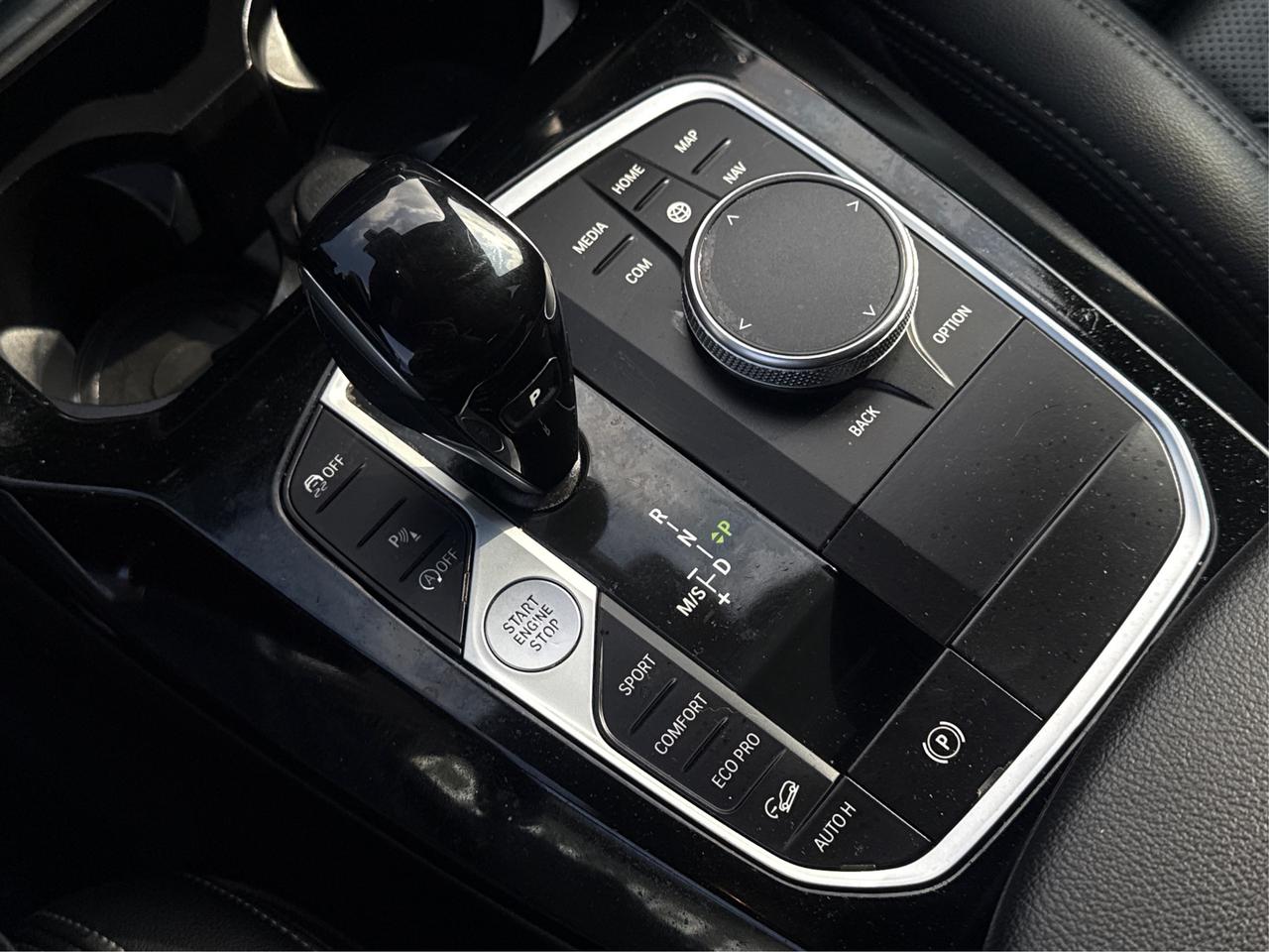 2022 BMW X3 NAV LEATHER CERTIFIED MINT WE FINANCE ALL CREDIT! Photo