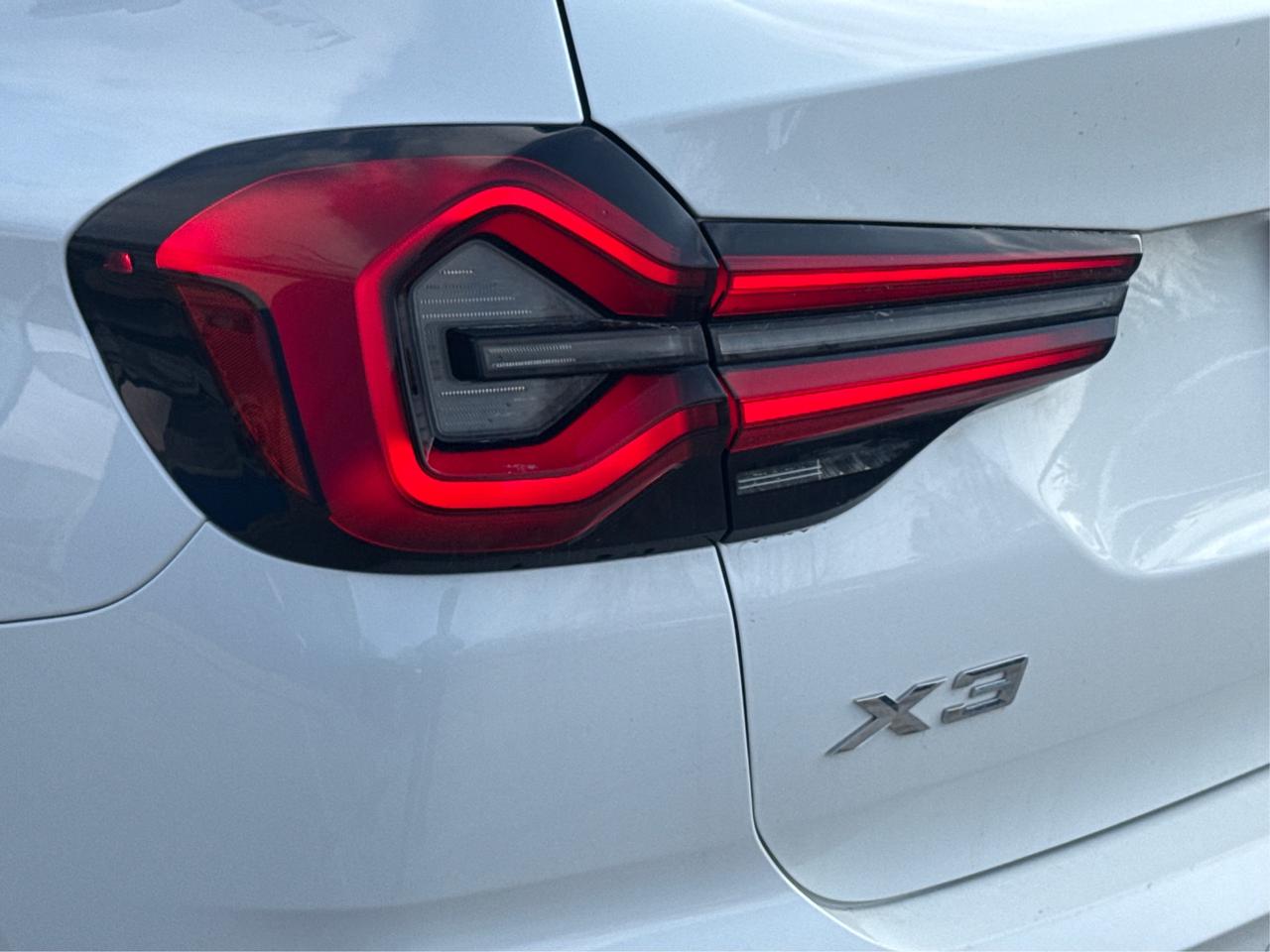 2022 BMW X3 NAV LEATHER CERTIFIED MINT WE FINANCE ALL CREDIT! Photo