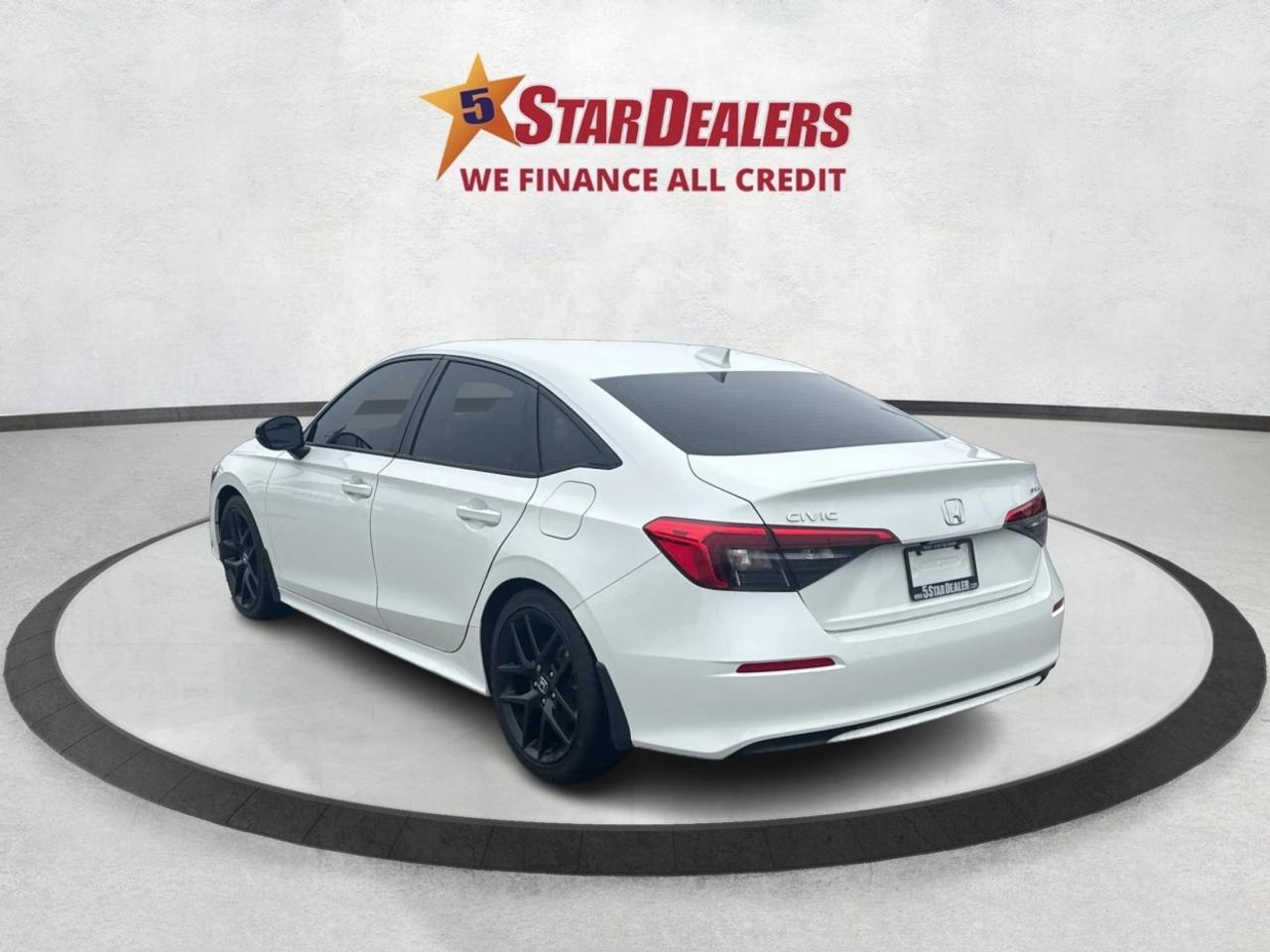 2024 Honda Civic Sedan SPORT SUNROOF LOADED MINT! WE FINANCE ALL CREDIT! Photo