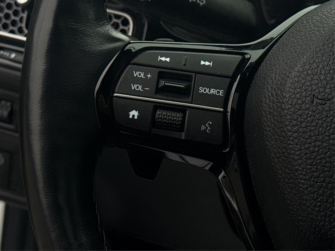 2024 Honda Civic Sedan SPORT SUNROOF LOADED MINT! WE FINANCE ALL CREDIT! Photo