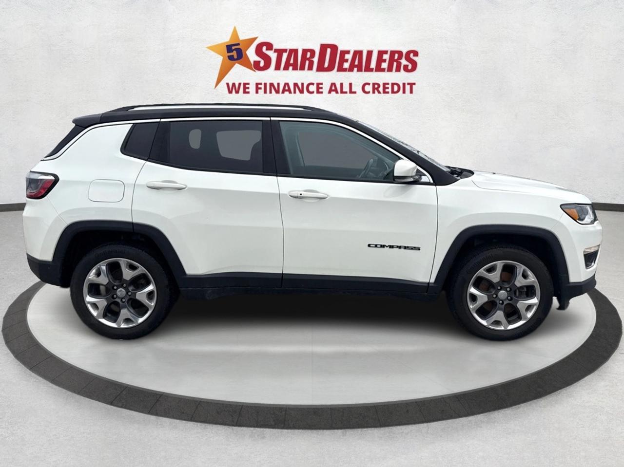 2018 Jeep Compass NAV LEATHER PANO ROOF CLEAN WE FINANCE ALL CREDIT! Photo