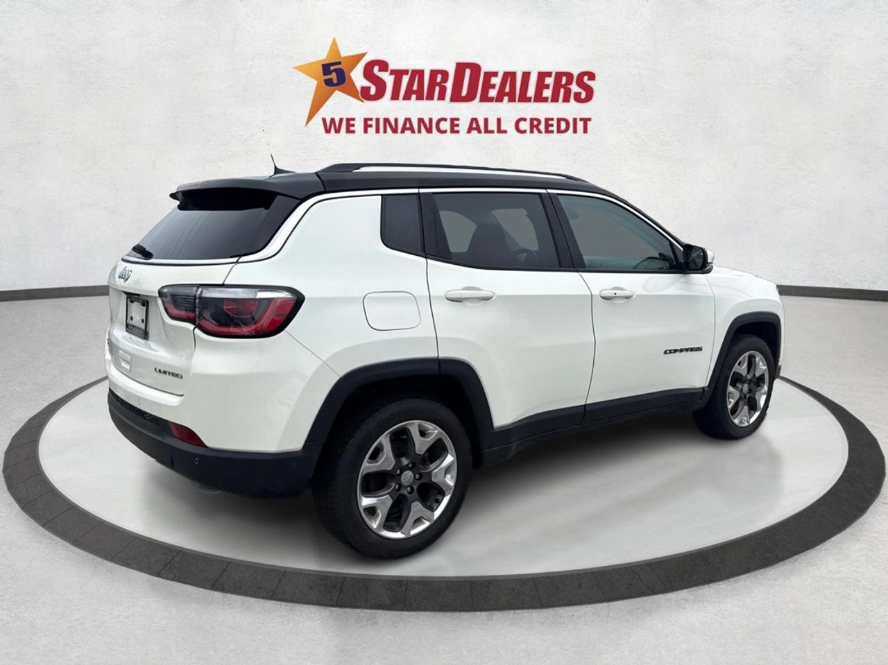 2018 Jeep Compass NAV LEATHER PANO ROOF CLEAN WE FINANCE ALL CREDIT! Photo