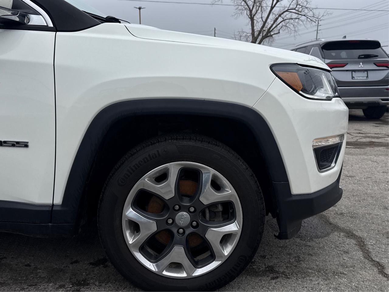 2018 Jeep Compass NAV LEATHER PANO ROOF CLEAN WE FINANCE ALL CREDIT! Photo