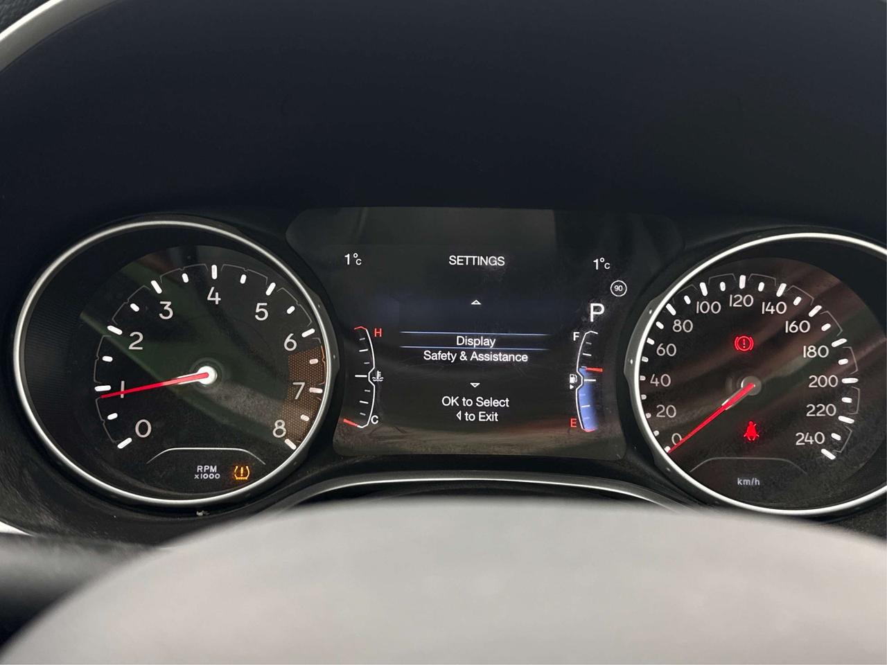 2018 Jeep Compass NAV LEATHER PANO ROOF CLEAN WE FINANCE ALL CREDIT! Photo