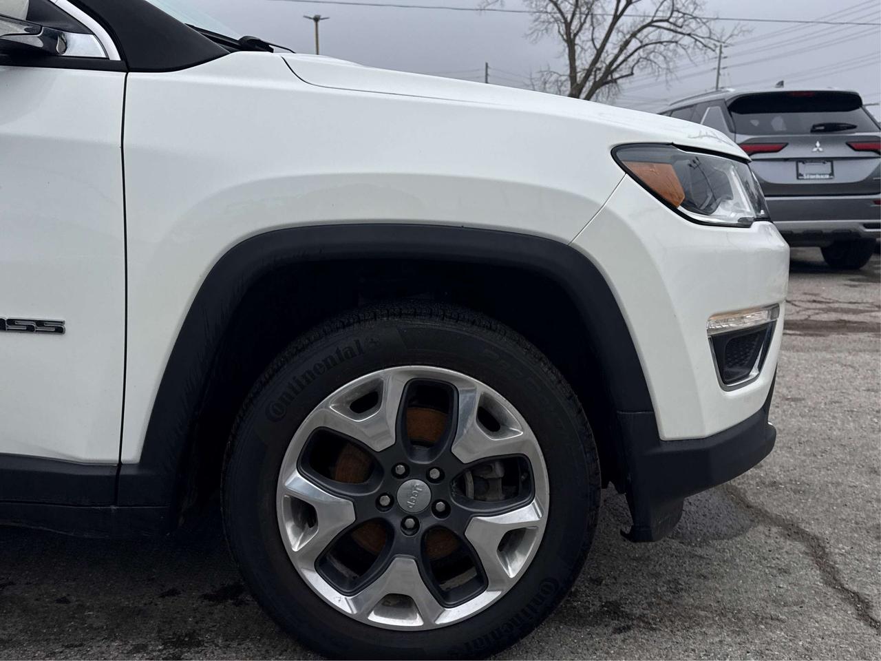 2018 Jeep Compass NAV LEATHER PANO ROOF CLEAN WE FINANCE ALL CREDIT! Photo
