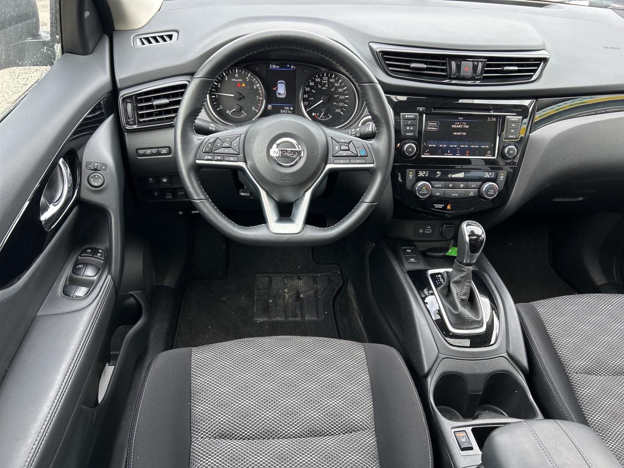 2023 Nissan Qashqai SV  SUNROOF Photo