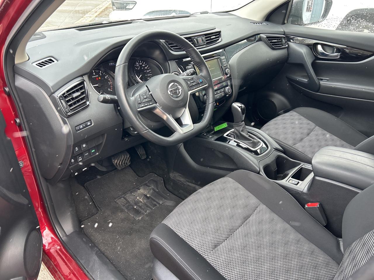 2023 Nissan Qashqai SV  SUNROOF Photo