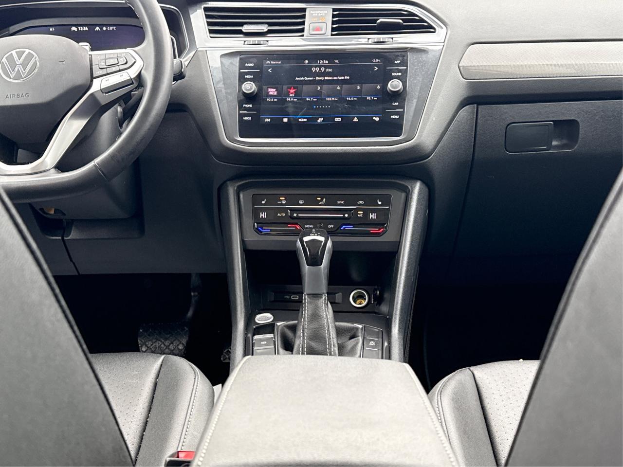 2023 Volkswagen Tiguan LEATHER SUNROOF 7 PASSENGER WE FINANCE ALL CREDIT Photo