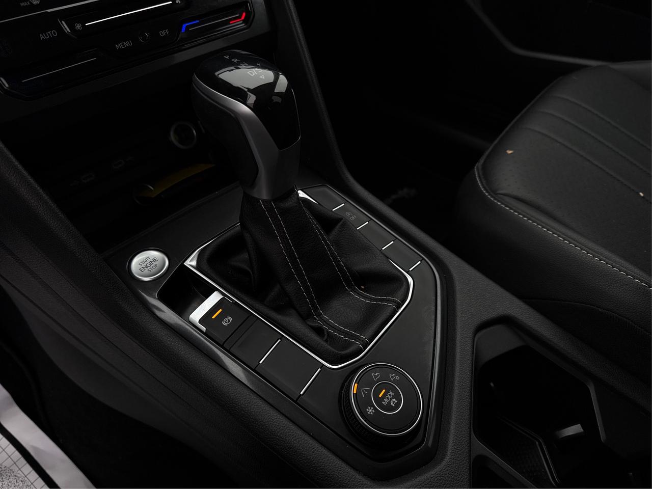 2023 Volkswagen Tiguan LEATHER SUNROOF 7 PASSENGER WE FINANCE ALL CREDIT Photo