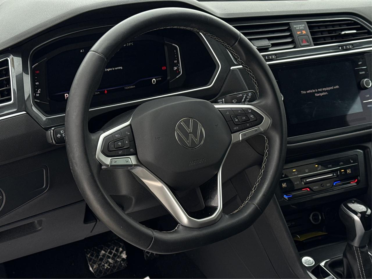 2023 Volkswagen Tiguan LEATHER SUNROOF 7 PASSENGER WE FINANCE ALL CREDIT Photo