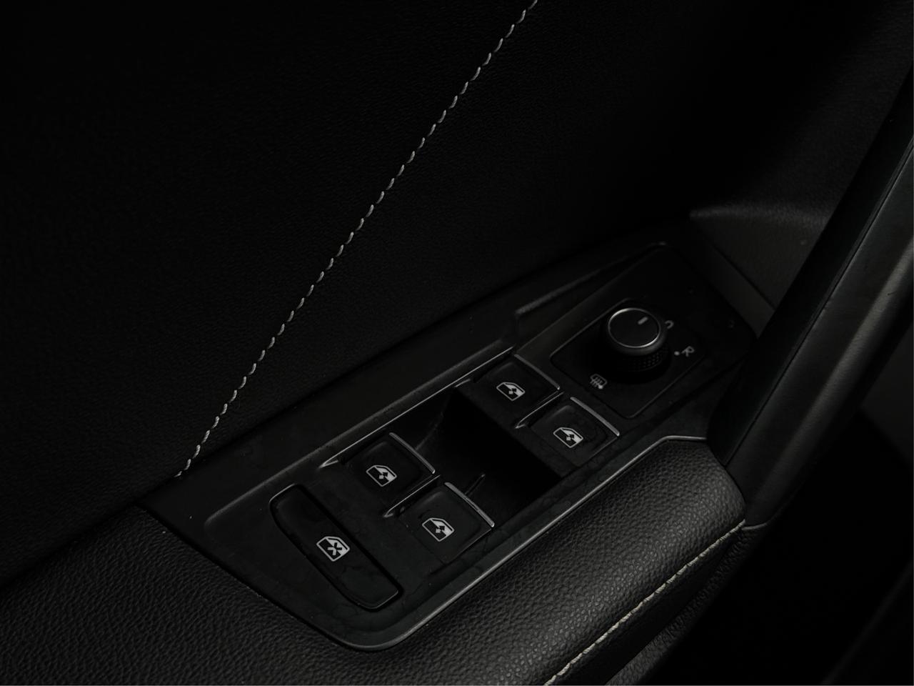 2023 Volkswagen Tiguan LEATHER SUNROOF 7 PASSENGER WE FINANCE ALL CREDIT Photo