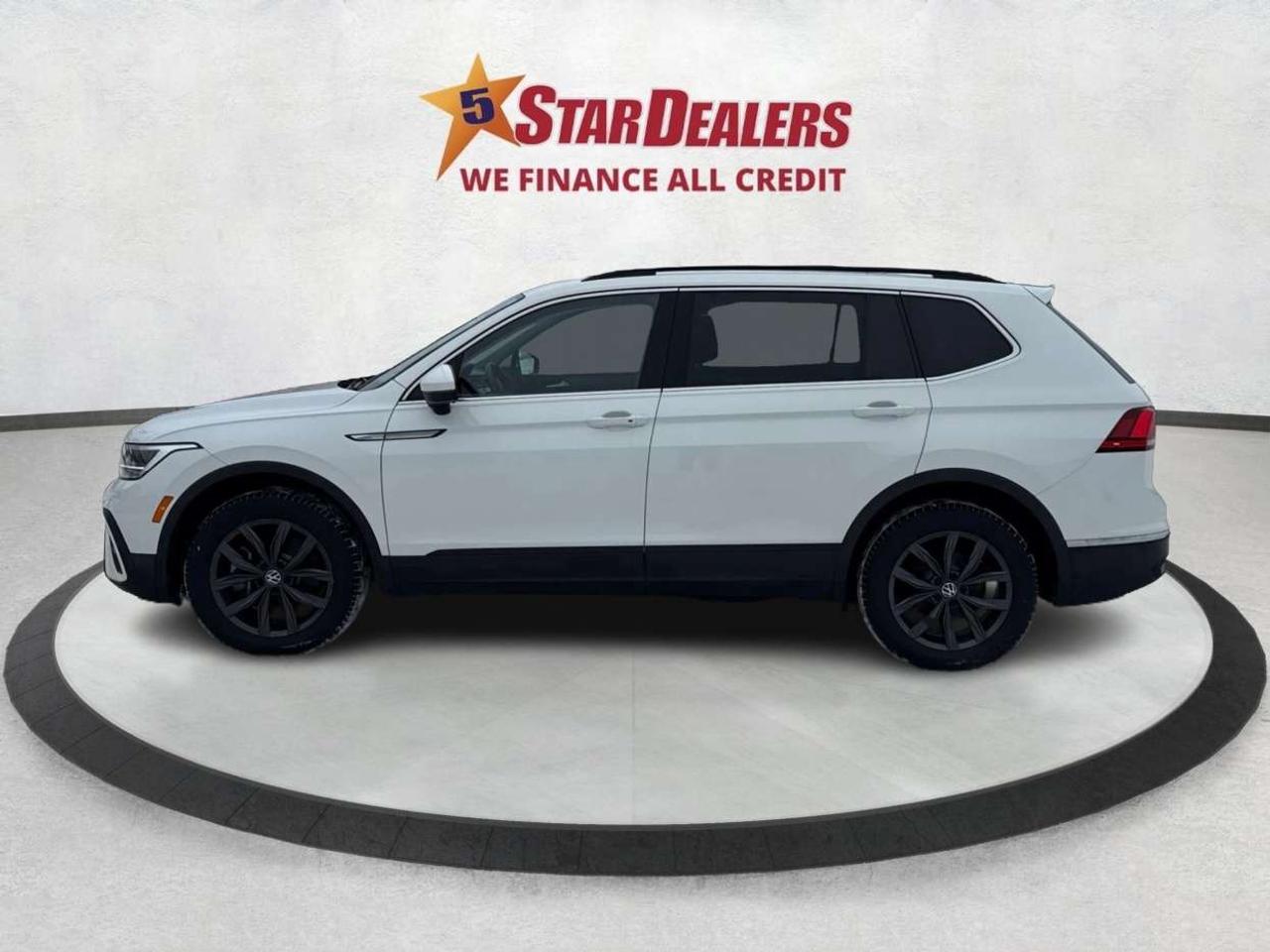 2023 Volkswagen Tiguan LEATHER SUNROOF 7 PASSENGER WE FINANCE ALL CREDIT Photo3