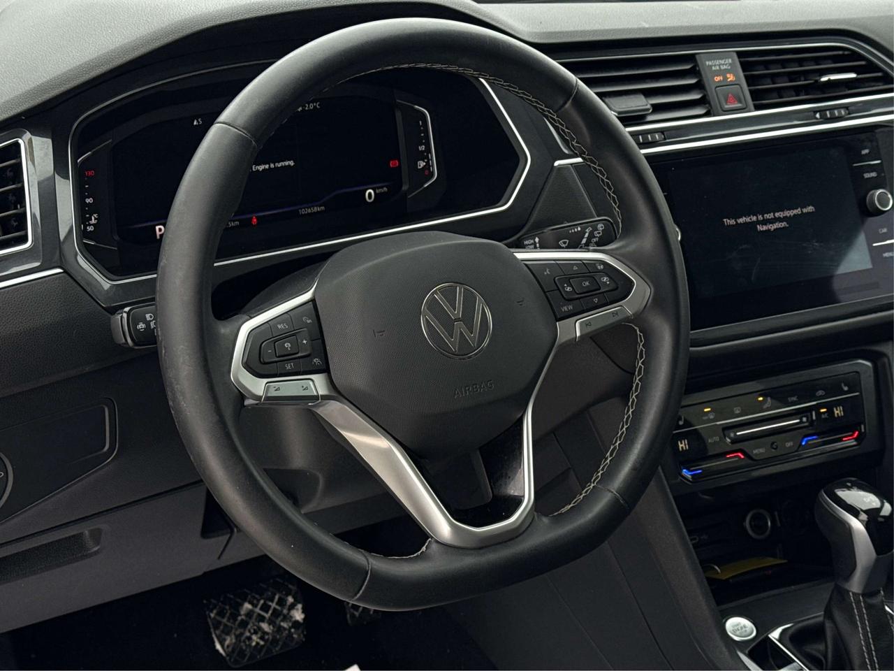 2023 Volkswagen Tiguan LEATHER SUNROOF 7 PASSENGER WE FINANCE ALL CREDIT Photo