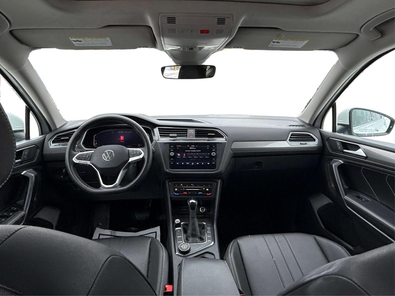 2023 Volkswagen Tiguan LEATHER SUNROOF 7 PASSENGER WE FINANCE ALL CREDIT Photo