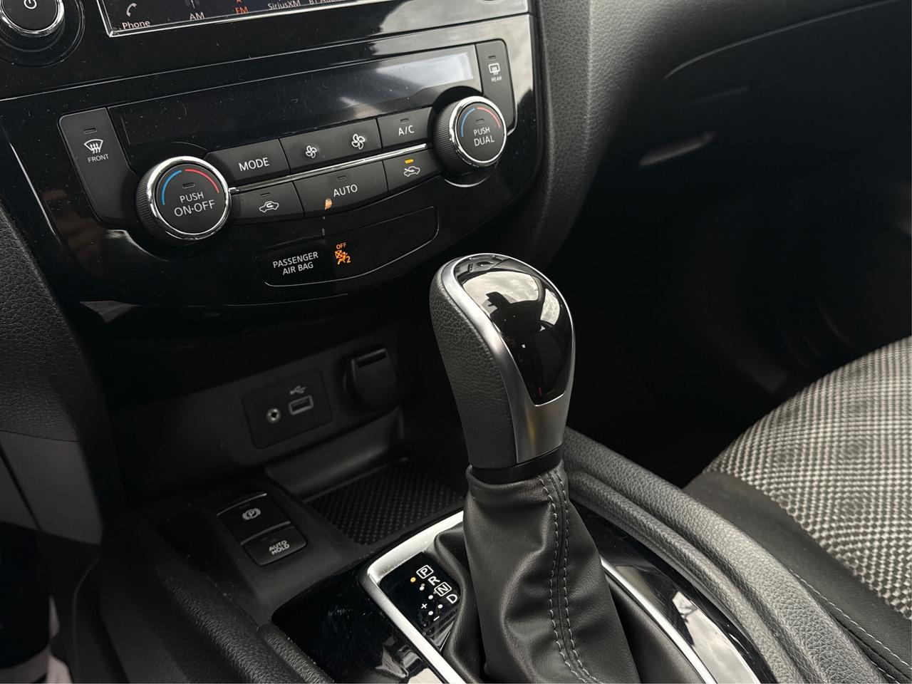 2023 Nissan Qashqai AWD SUNROOF RMEOTE START WE FINANCE ALL CREDIT Photo