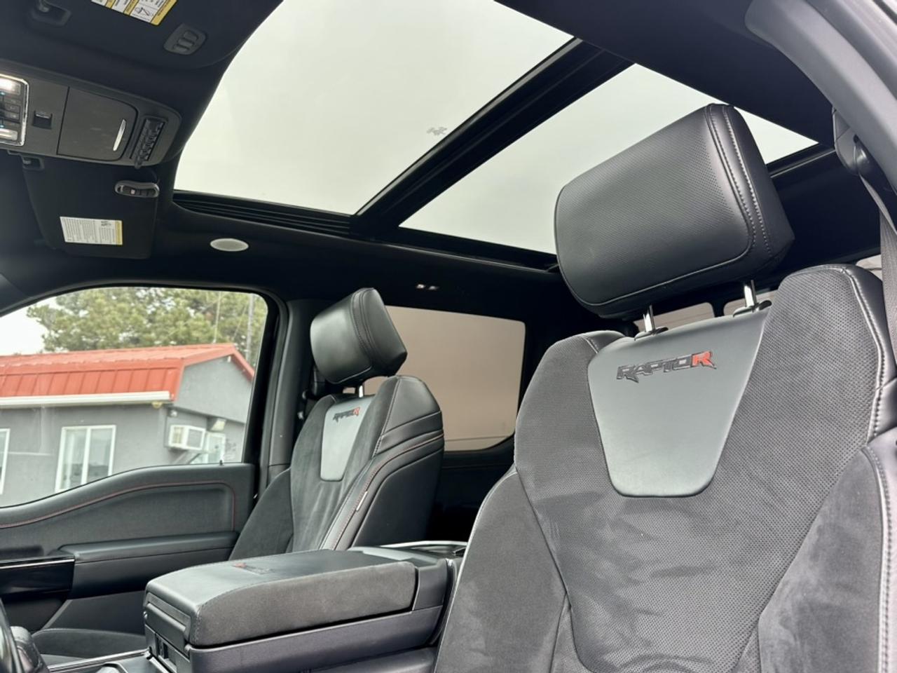 2023 Ford F-150 RAPTOR R V8 37" OFFROAD PKG Photo