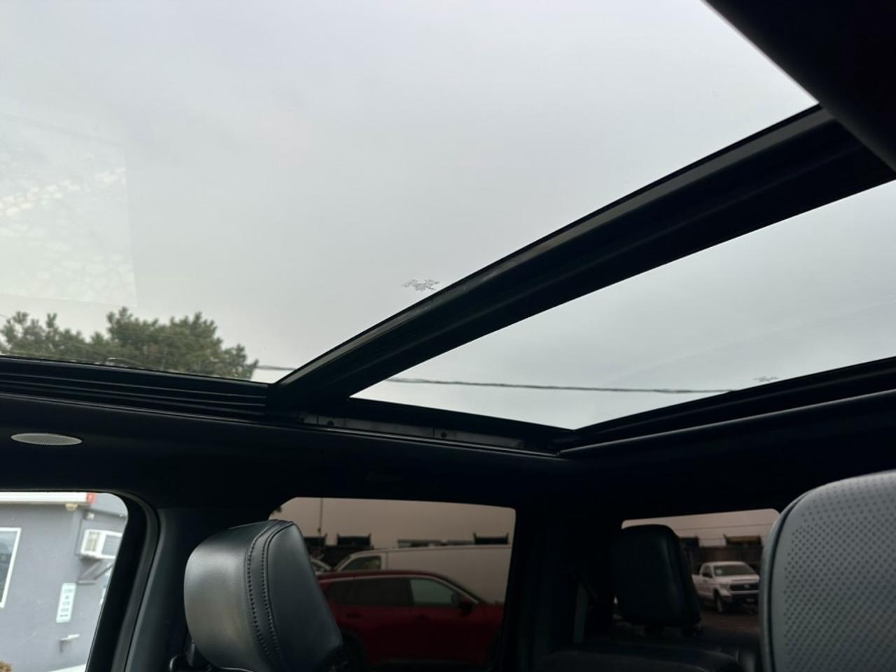 2023 Ford F-150 RAPTOR R V8 37" OFFROAD PKG Photo