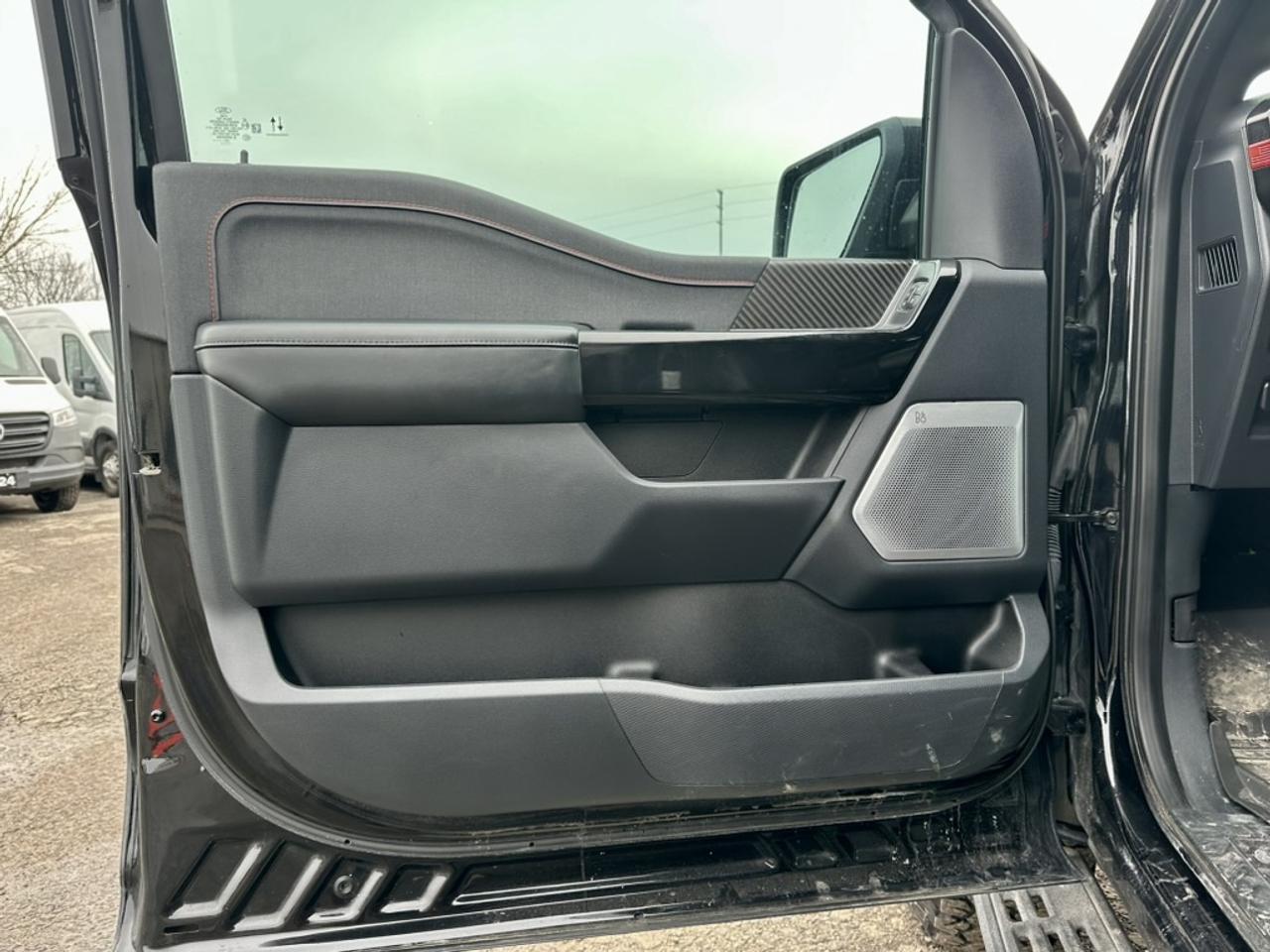 2023 Ford F-150 RAPTOR R V8 37" OFFROAD PKG Photo