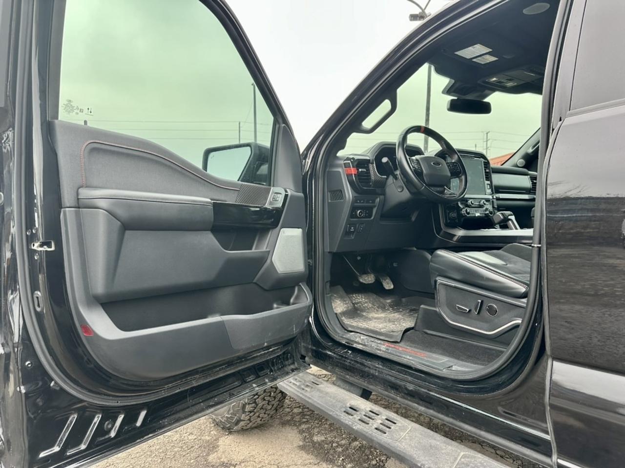 2023 Ford F-150 RAPTOR R V8 37" OFFROAD PKG Photo