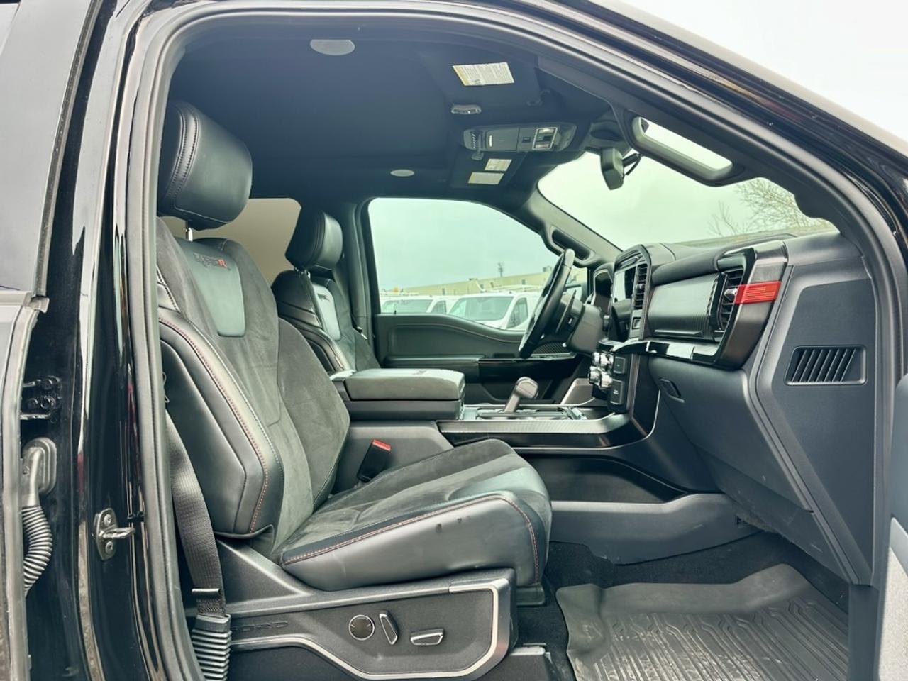 2023 Ford F-150 RAPTOR R V8 37" OFFROAD PKG Photo