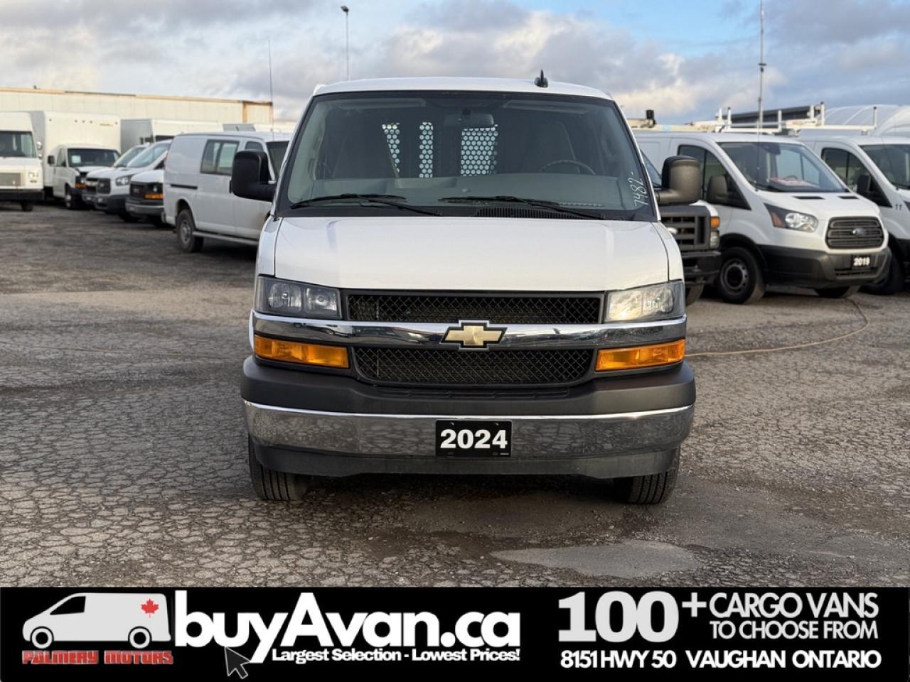 2024 GMC Savana Cargo Van 2500 + Divider Photo