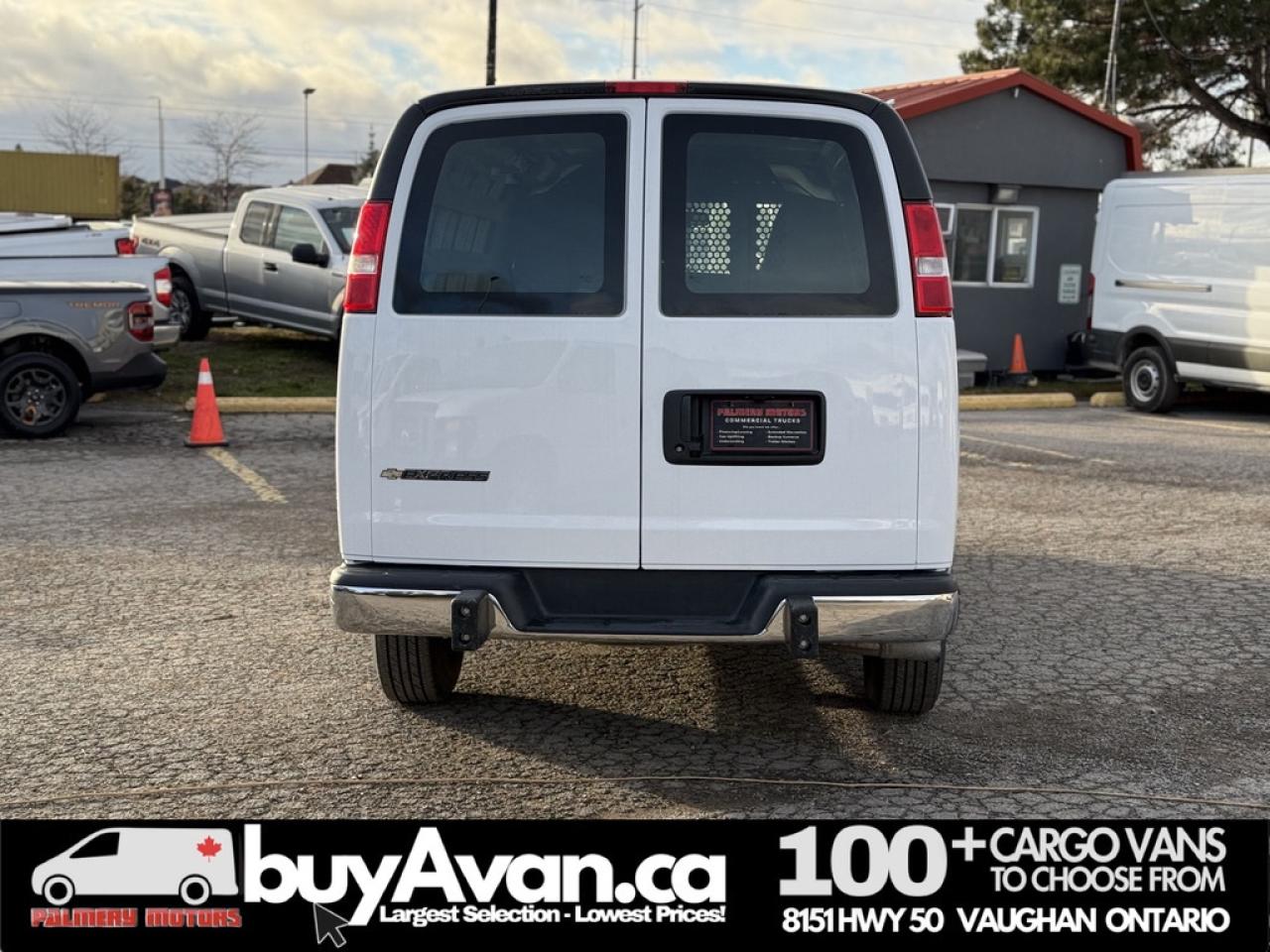 2024 GMC Savana Cargo Van 2500 + Divider Photo