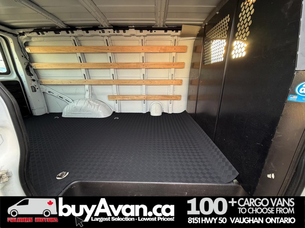 2024 GMC Savana Cargo Van 2500 + Divider Photo