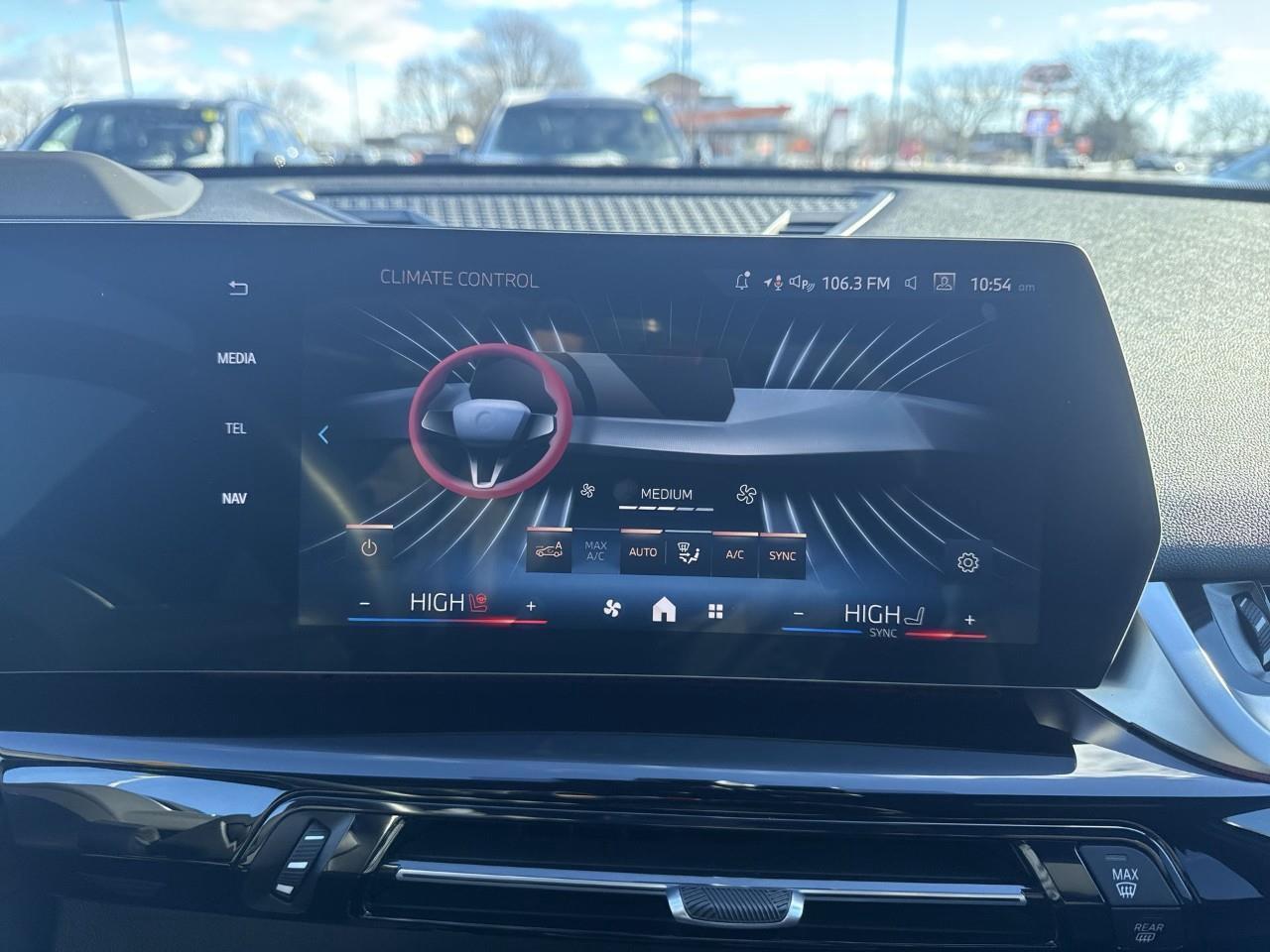 2025 BMW X1 xDrive28i Photo