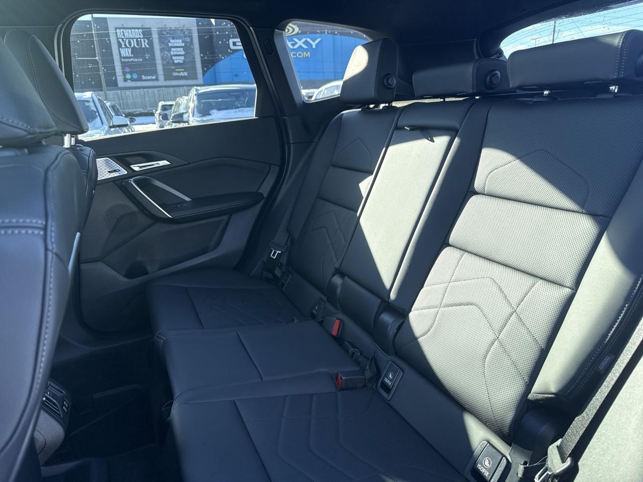 2025 BMW X1 xDrive28i Photo