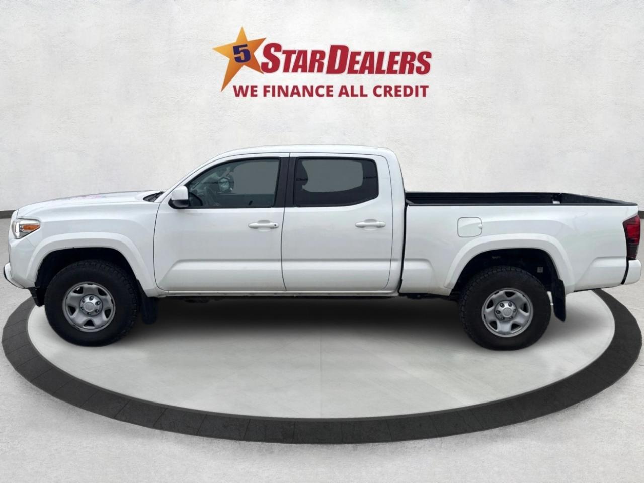 2020 Toyota Tacoma HEATED SEATS REAR CAM MINT! WE FINANCE ALL CREDIT! Photo3