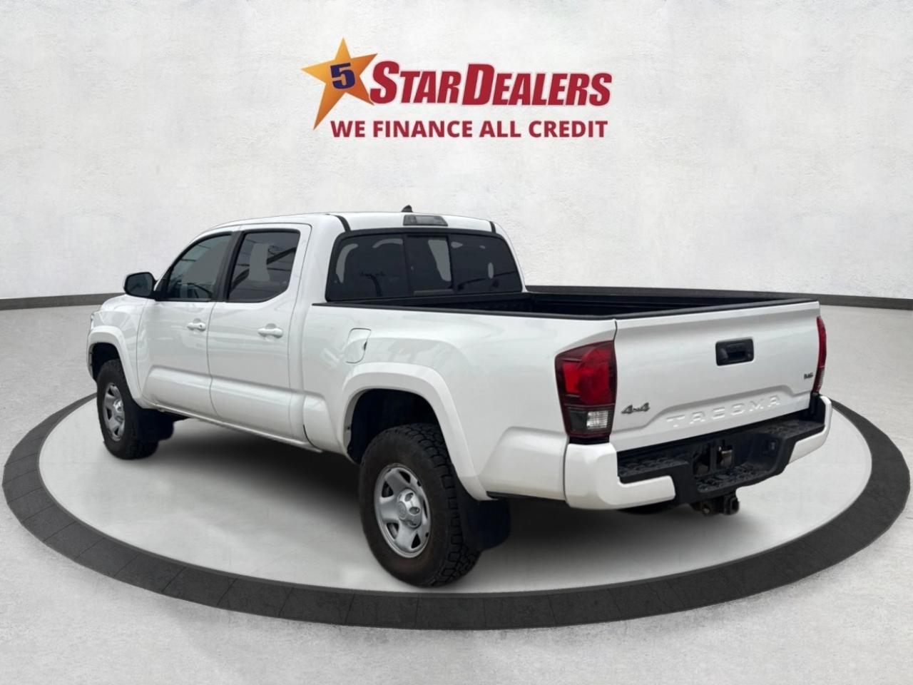 2020 Toyota Tacoma HEATED SEATS REAR CAM MINT! WE FINANCE ALL CREDIT! Photo