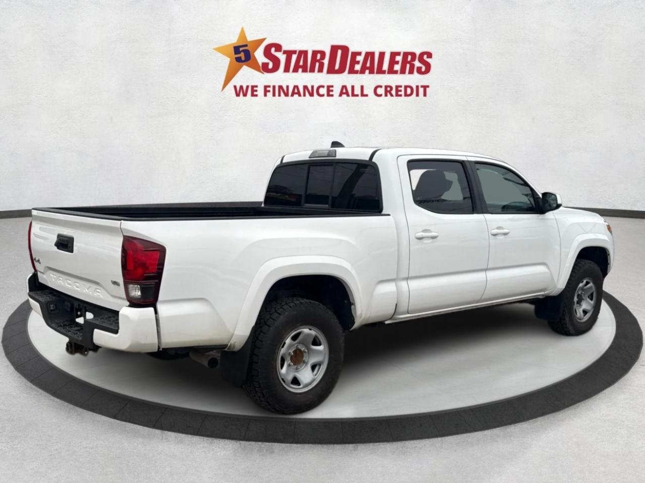 2020 Toyota Tacoma HEATED SEATS REAR CAM MINT! WE FINANCE ALL CREDIT! Photo