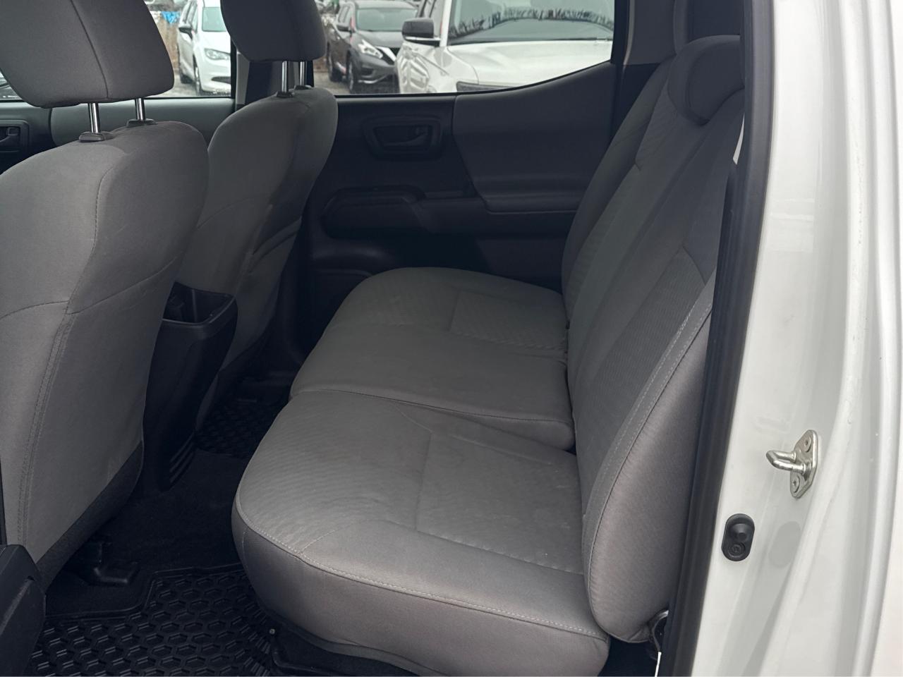 2020 Toyota Tacoma HEATED SEATS REAR CAM MINT! WE FINANCE ALL CREDIT! Photo