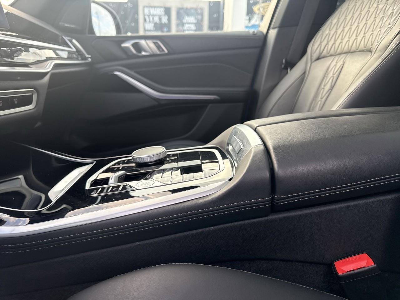 2025 BMW X5 xDrive40i Photo